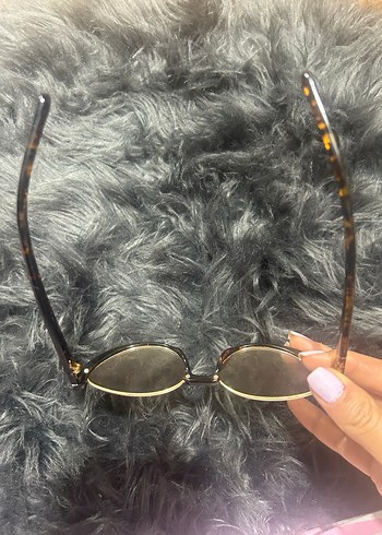 Şeffaf Bej Vintage Kadın Gözlüğü - Görsel 4