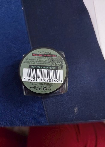 Yeşil Parlak Far - Görsel 2