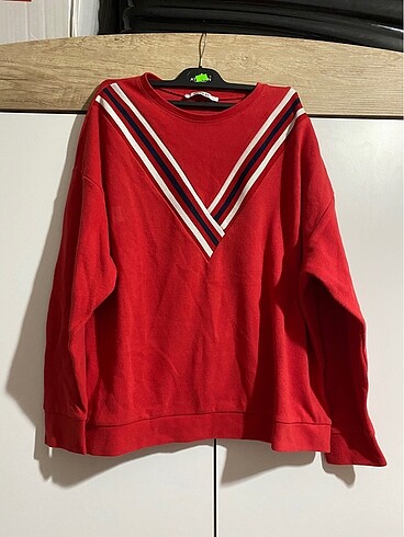 Kırmızı kazak sweat