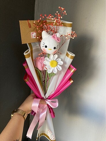  Beden Hello kitty çiçek buketi