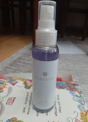 Avon parfümlü spreylar