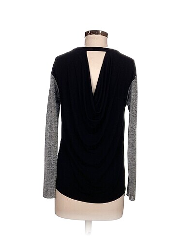 s Beden Zara Bluz %70 İndirimli.