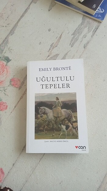 Uğultulu tepeler 