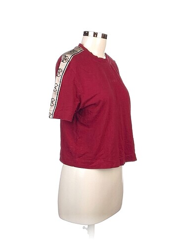 Guess T-shirt %70 İndirimli. - Görsel 2