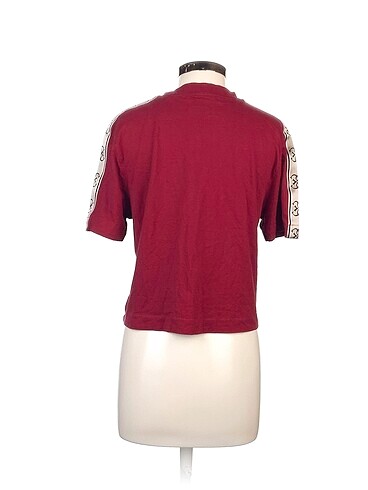 Guess T-shirt %70 İndirimli. - Görsel 3