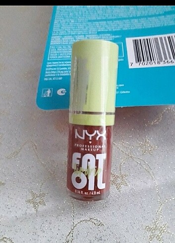 lip oil