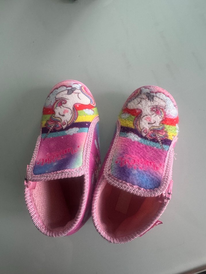 Kız Çocuk Pembe Unicorn Desenli Sıcak Ev Terliği - Görsel 4