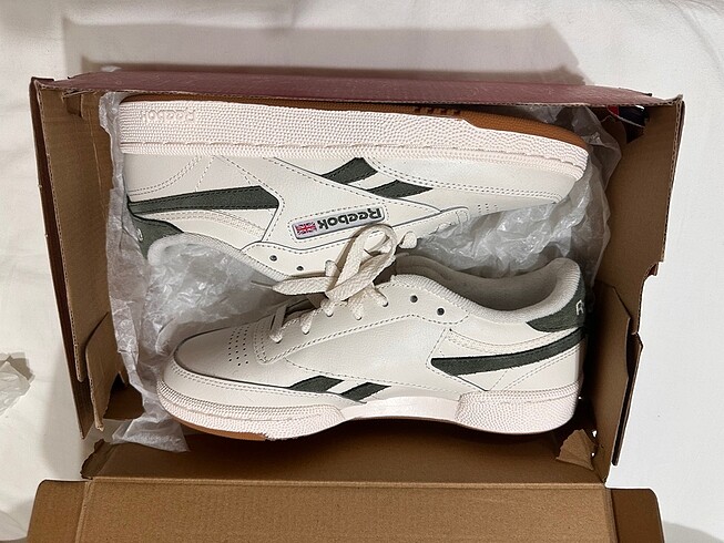 Reebok Club C Revenge