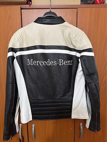 m Beden Mercedes Deri Ceket