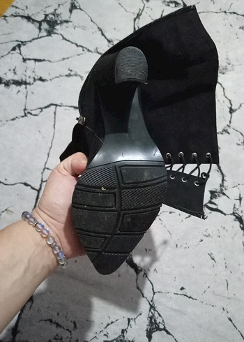 39 Beden siyah Renk Siyah Süet Bağcıklı Kalın Topuk Çizme