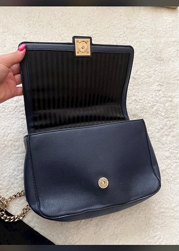 Zincir Detaylı Siyah Deri Kadın Çanta - Görsel 2