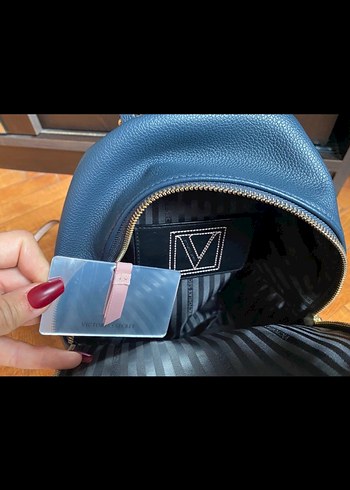 Mavi Yılan Derisi Desenli Kadın Sırt Çantası - Görsel 2