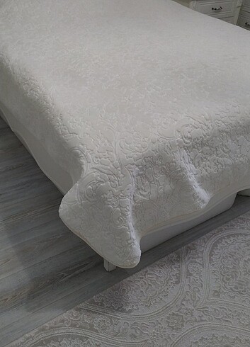 sarar marka kabartmalı battaniye#yatak örtüsü - Görsel 3