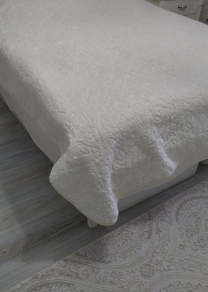 sarar marka kabartmalı battaniye#yatak örtüsü - Görsel 3