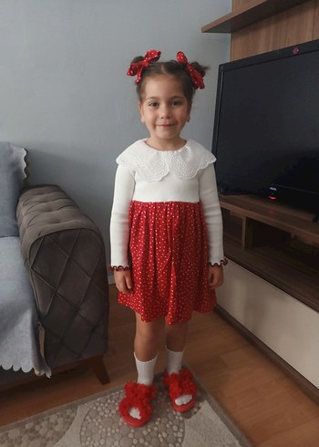 Kız Çocuk Kırmızı Puantiyeli Triko Elbise - Görsel 2