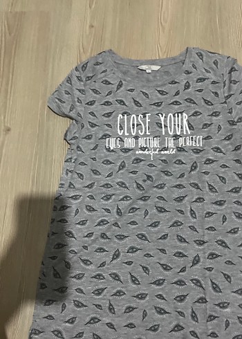 Gri Baskılı Kadın Tişörtü - Görsel 2