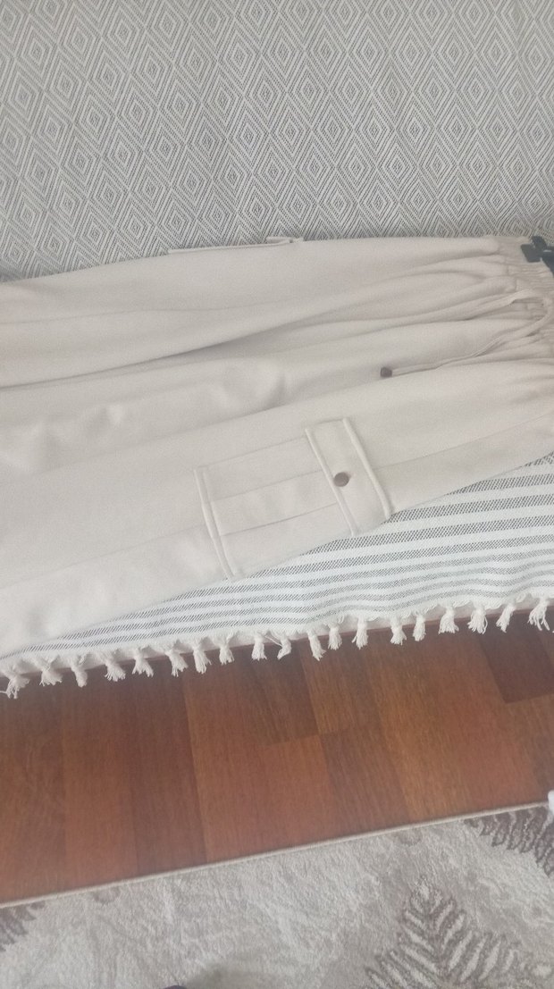 Düğmeli Bej Uzun Kadın Etek - Görsel 4