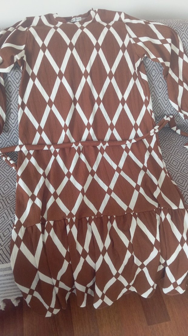 alvina markalı likralı bilek kısmı lastikli uzun elbise - Görsel 3