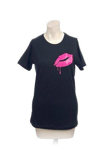 PreLoved T-shirt %70 İndirimli.