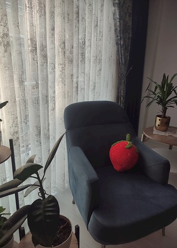 Diğer Kırmızı Çilek Yastık