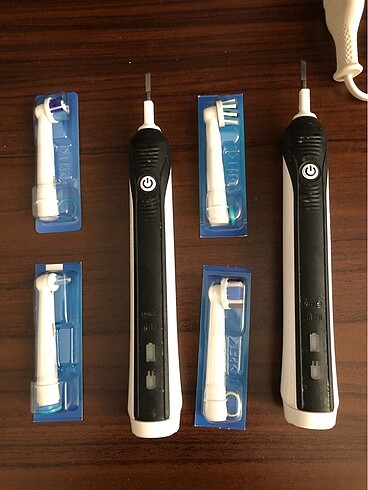 Oral B şarjlı diş fırçası 2 Li