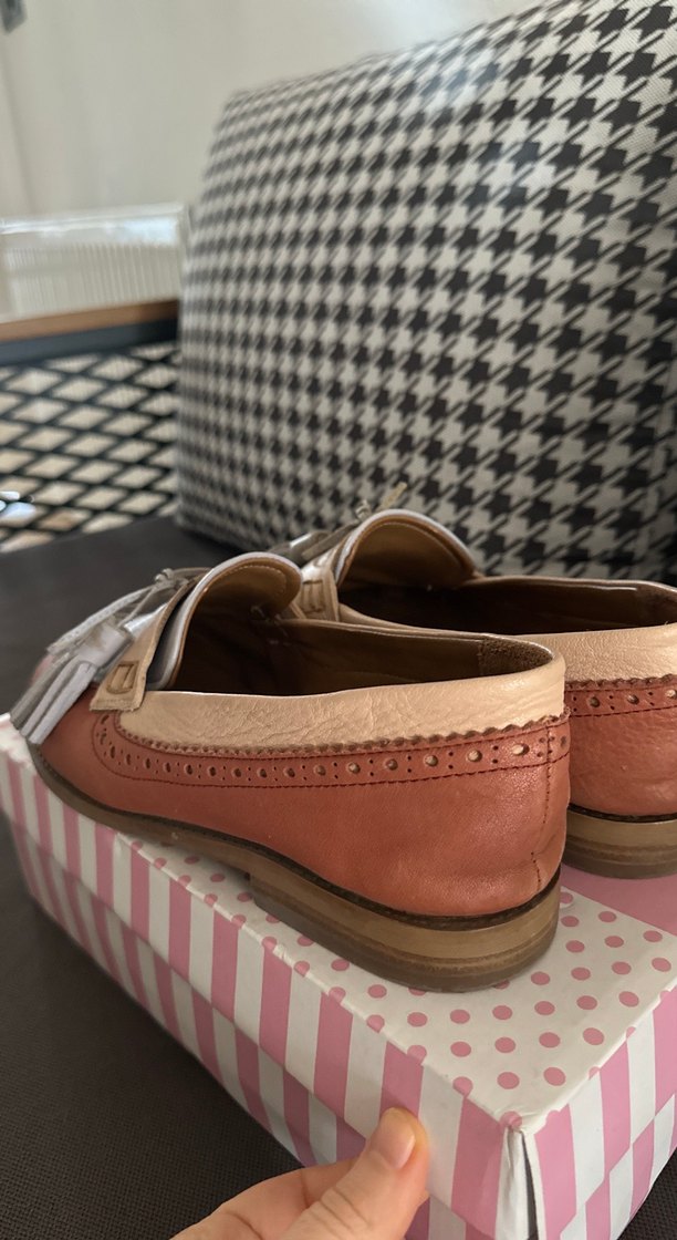 Bej Deri Yılan Desenli Tokalı Kadın Oxford Ayakkabı - Görsel 3