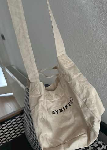 Beyaz Baskılı Kadın Günlük Çanta - Görsel 3