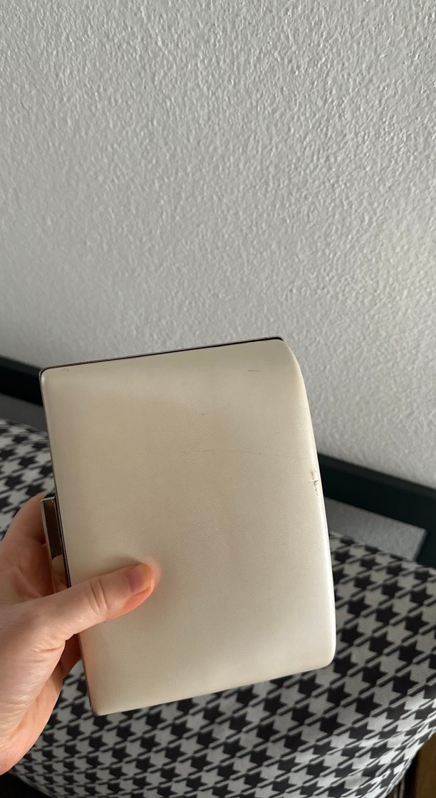 venüs Beyaz Metal Tokalı Kadın Portföy Çanta - Görsel 4