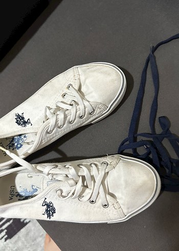 Beyaz Minimalist Stiletto Topuklu Kadın Spor Ayakkabı - Görsel 3