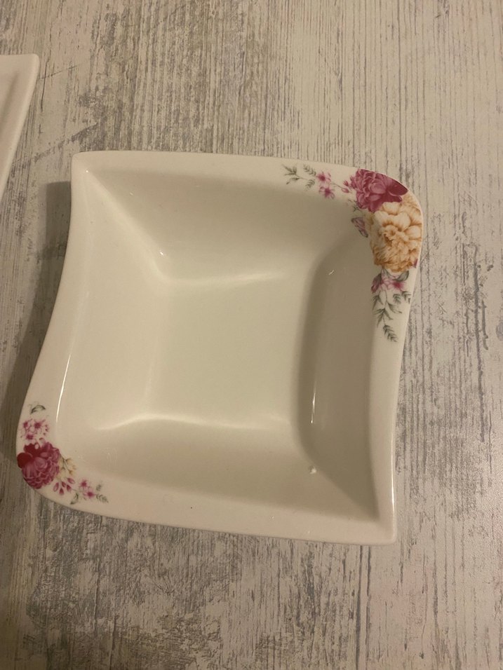 Beyaz Çiçek Desenli Porselen Yemek Takımı - Görsel 5