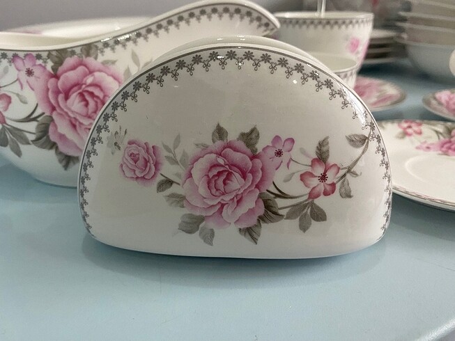 12 kişilik Güral porselen  yemek takımı - Görsel 4