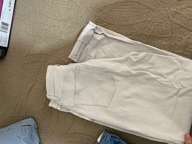 34 Beden ten rengi Renk H&m jean