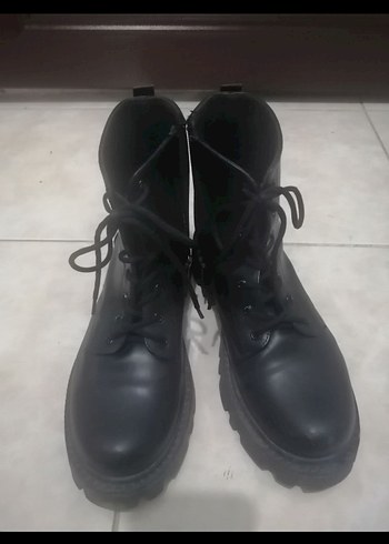 Siyah postal Tarz Kadın Botları