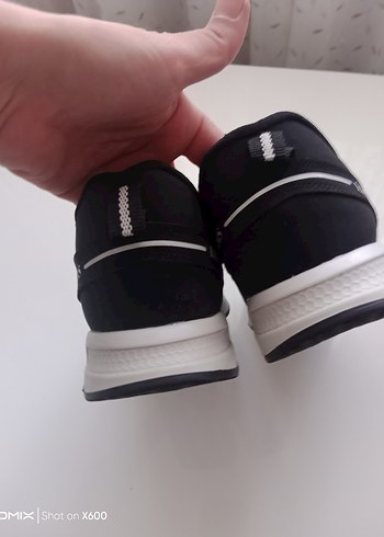 42 Beden Siyah Zebra Desenli Erkek Spor Ayakkabı