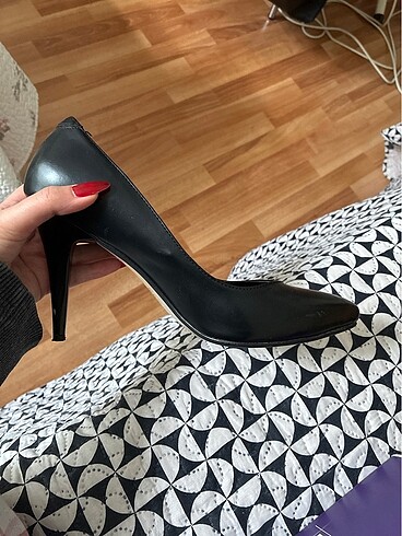 Butigo stiletto