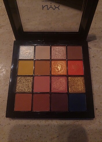 NYX Nyx Ultimate Shadow Escape Artist