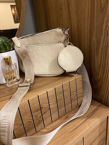 Louis Vuitton LOUS VUİTTON ÇANTA