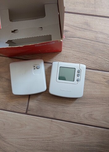 Diğer Honeywell kablosuz dijital termostat DT92A1004