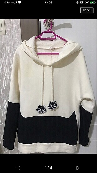 Sweatshirt