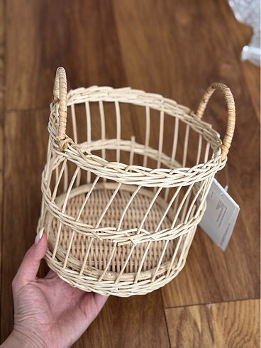 H&M Home | Rattan Sepet