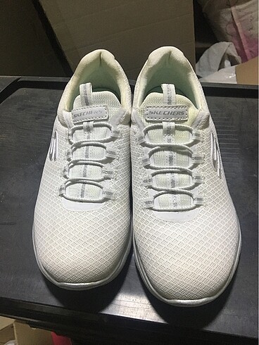 skechers beyaz ayakkabı