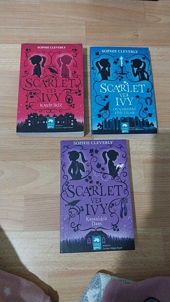 SCARLET VE IVY (1,2,3) SERİ SET