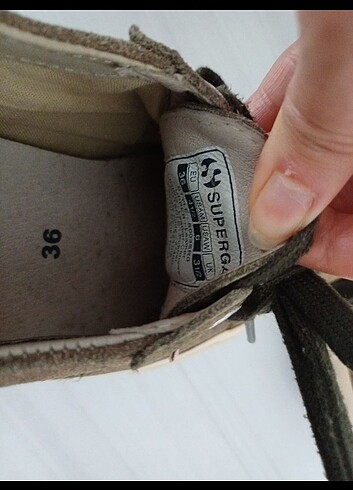 36 Beden Superga