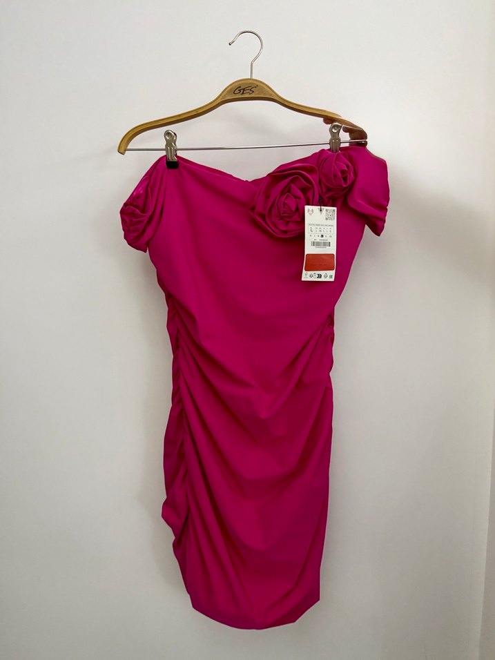 Zara Dokulu Çiçek Desenli Drapeli Elbise - Görsel 2