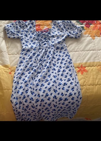 LC Waikiki Mavi çiçekli elbise