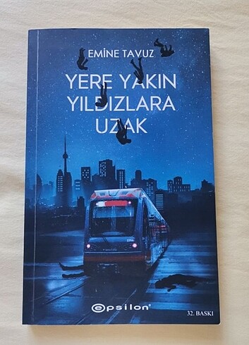 Yere yakın yıldızlara uzak kitap 