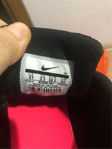 38,5 Beden Nike siyah spor ayakkabı pembe