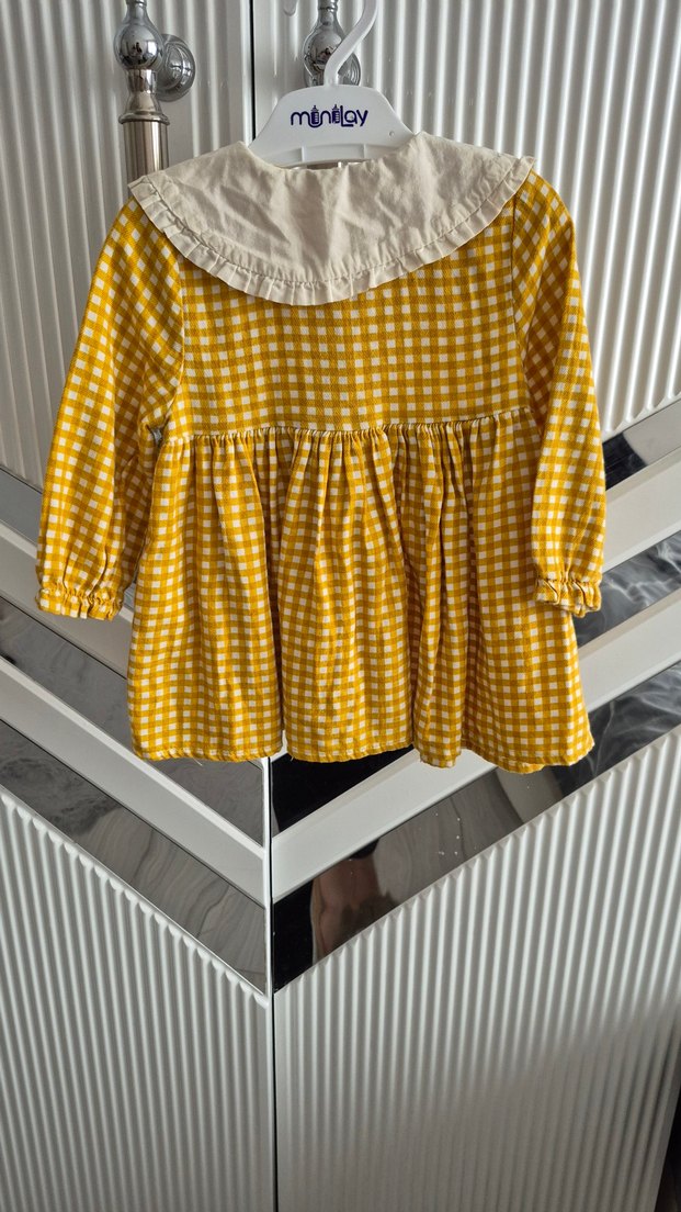 Sarı Kareli Nakışlı Kız Elbisesi - Görsel 3