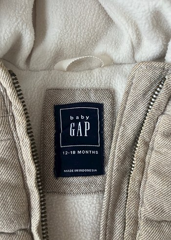 Gap bebek kapüşonlu tüylü şişme yelek - Görsel 2
