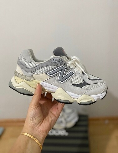 40 Beden gri Renk New Balance 9060